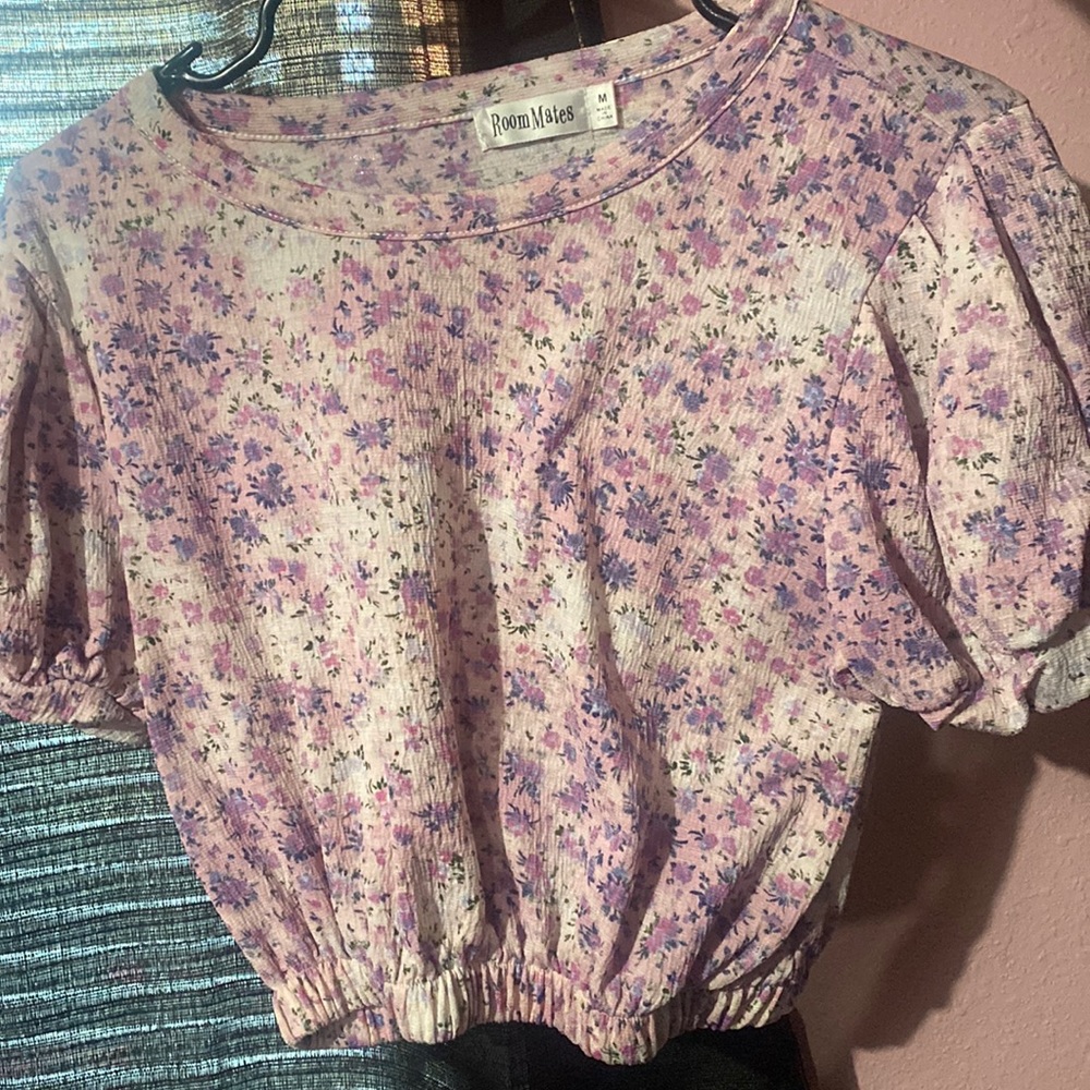 Size medium flower crop top